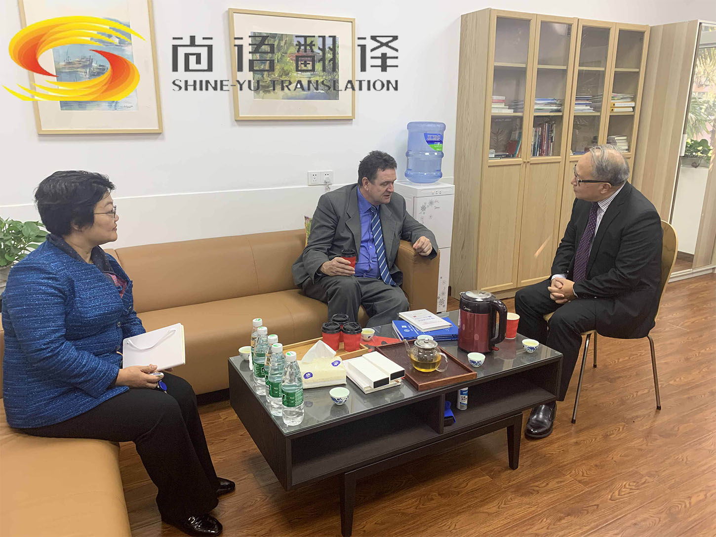 商務(wù)翻譯一天多少錢(qián) 陪同翻譯收費(fèi)標(biāo)準(zhǔn)是什么